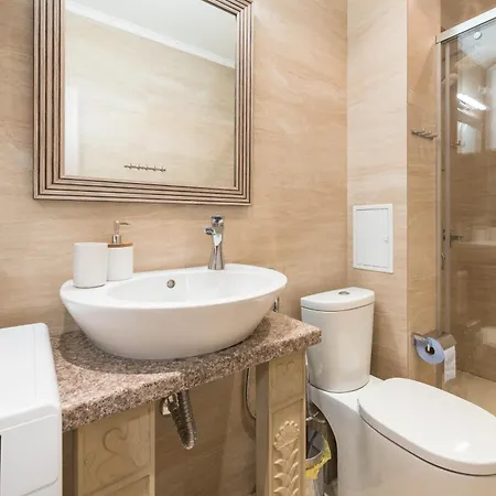 شقة Golden Sands Apartment *