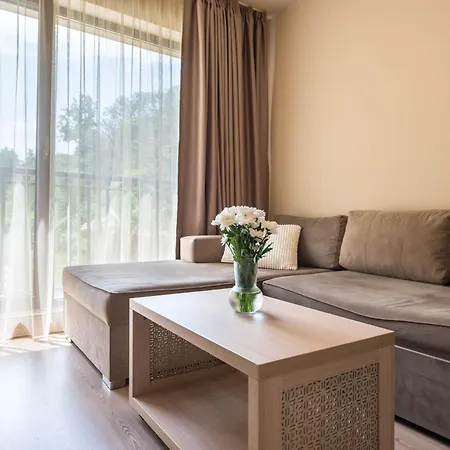 شقة Golden Sands Apartment *