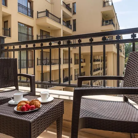Golden Sands Apartment غولدن ساندز